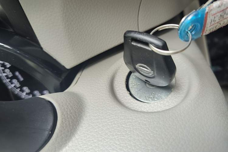 Used Nissan Tiida 2014 1.6L CVT Comfort Model Interior 1