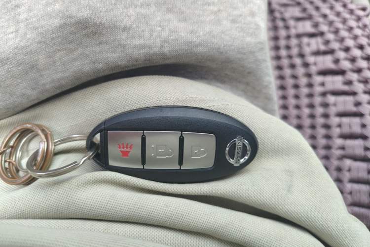 Used Nissan Tiida 2014 1.6L CVT Smart Model Interior 1