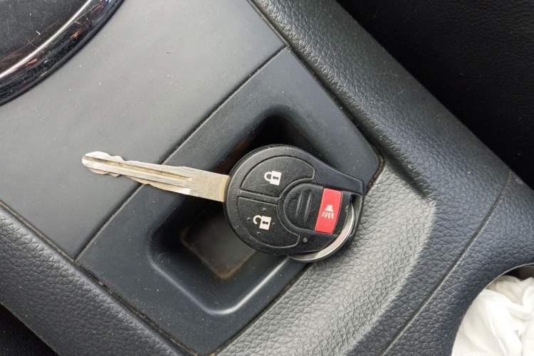 Used Nissan Tiida 2014 1.6L CVT Comfort Model Interior 1