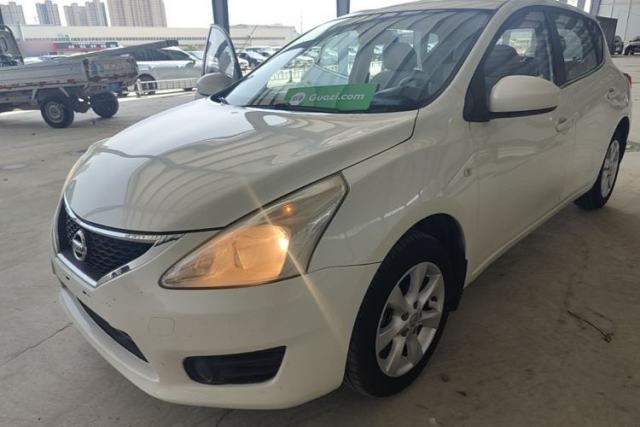 Ojetý Nissan Tiida 2014 1.6L CVT Comfort Model