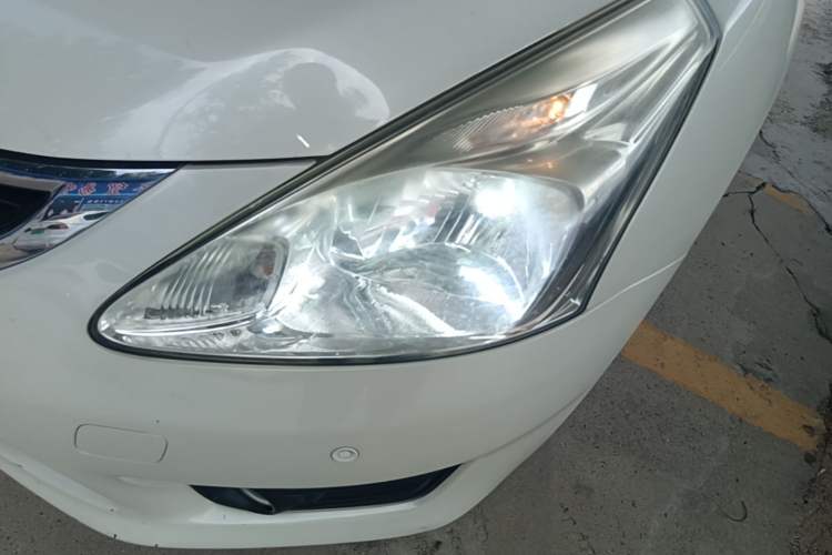 Used Nissan Tiida 2014 1.6L CVT Smart Model Left Front Headlight