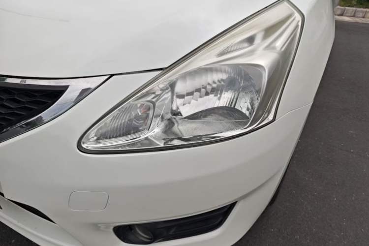 Used Nissan Tiida 2014 1.6L CVT Smart Model Left Front Headlight
