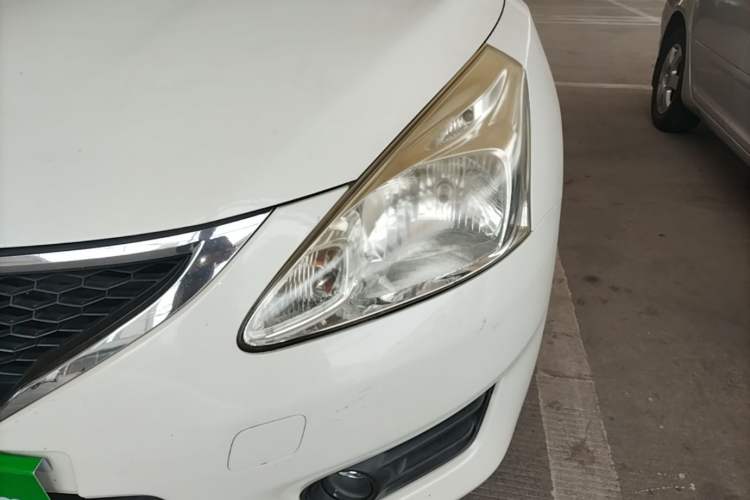 Used Nissan Tiida 2014 1.6L CVT Smart Model Left Front Headlight
