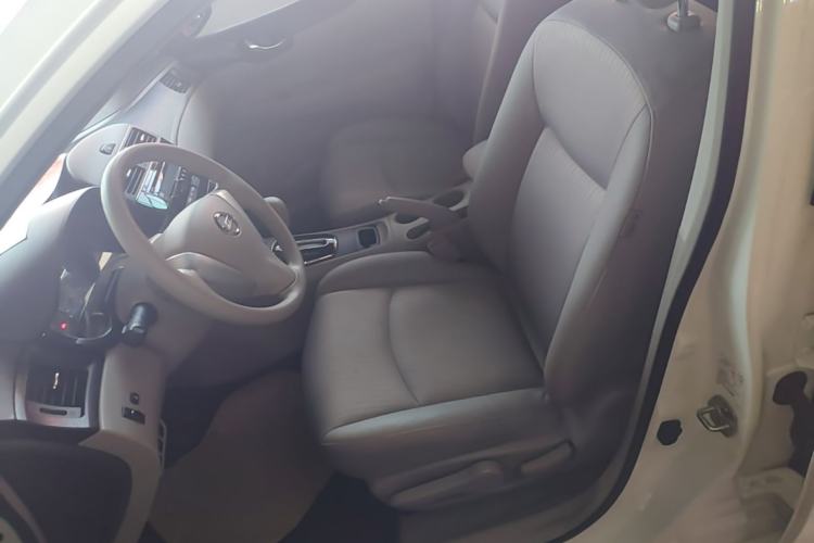 Used Nissan Tiida 2014 1.6L CVT Smart Model Left Front Seat