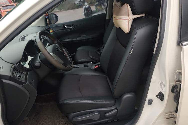 Used Nissan Tiida 2014 1.6L CVT Smart Model Left Front Seat