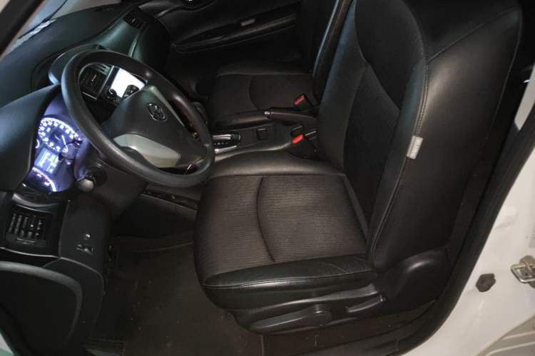 Used Nissan Tiida 2014 1.6L CVT Smart Model Left Front Seat