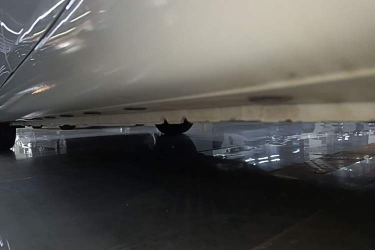 Used Nissan Tiida 2014 1.6L CVT Smart Model Left Side Sill