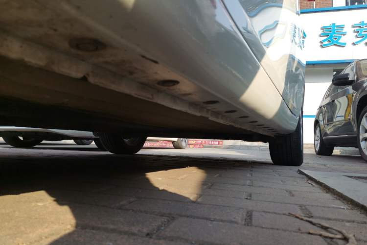Used Nissan Tiida 2014 1.6L CVT Smart Model Left Side Sill