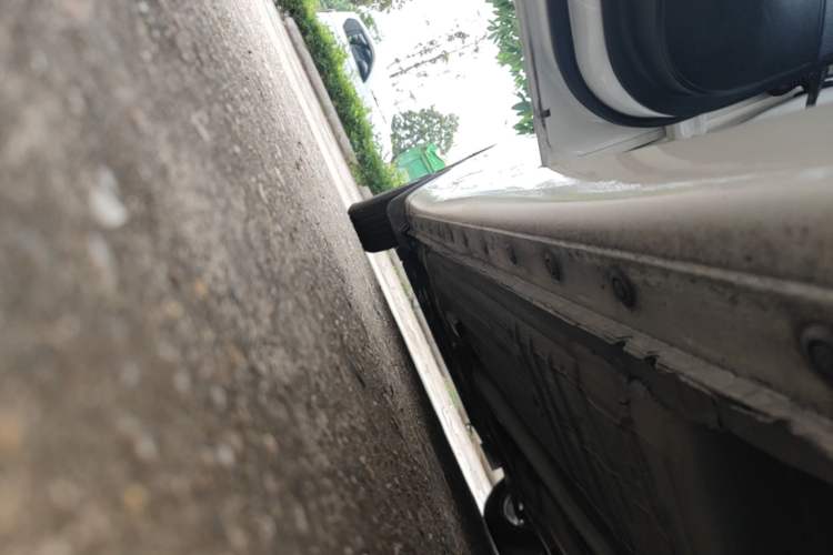Used Nissan Tiida 2014 1.6L CVT Smart Model Left Side Sill