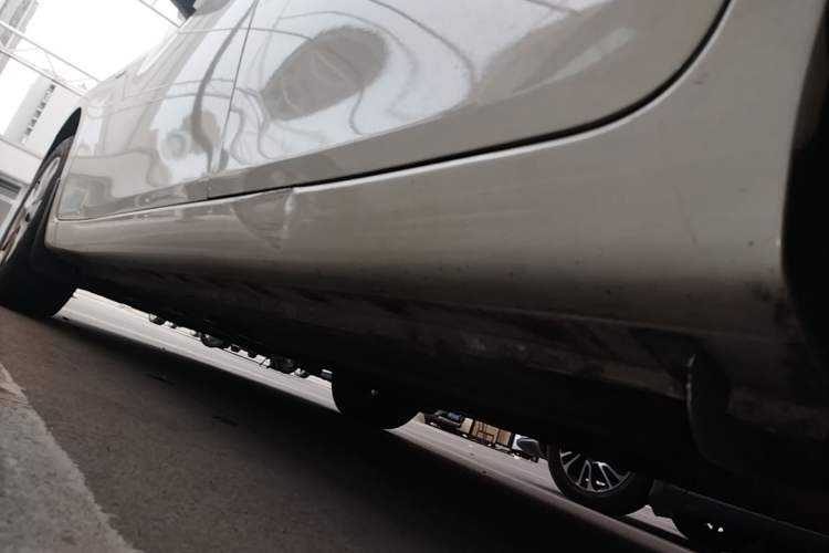 Used Nissan Tiida 2014 1.6L CVT Smart Model Left Side Sill