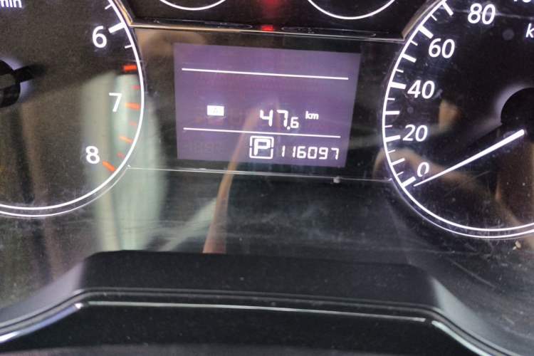 Used Nissan Tiida 2014 1.6L CVT Comfort Model Odometer Close Up