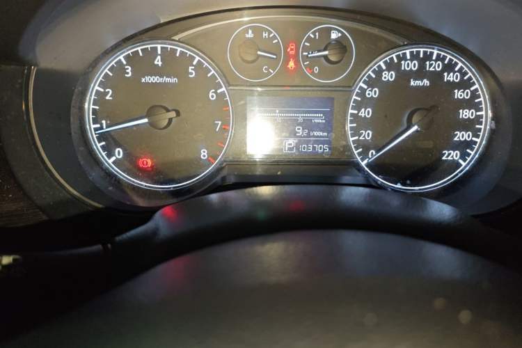 Used Nissan Tiida 2014 1.6L CVT Comfort Model Odometer Close Up
