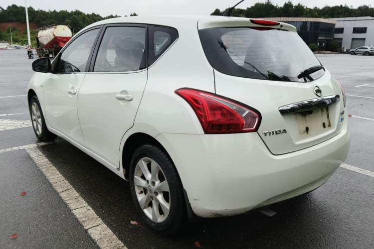 Used Nissan Tiida 2014 1.6L CVT Comfort Model Rear Left 45 Deg
