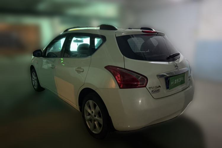 Used Nissan Tiida 2014 1.6L CVT Cool Cafe Edition Rear Left 45 Deg
