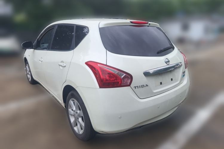Used Nissan Tiida 2014 1.6L CVT Smart Model Rear Left 45 Deg