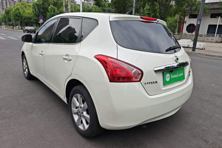 Used Nissan Tiida 2014 1.6L CVT Smart Model Rear Left 45 Deg