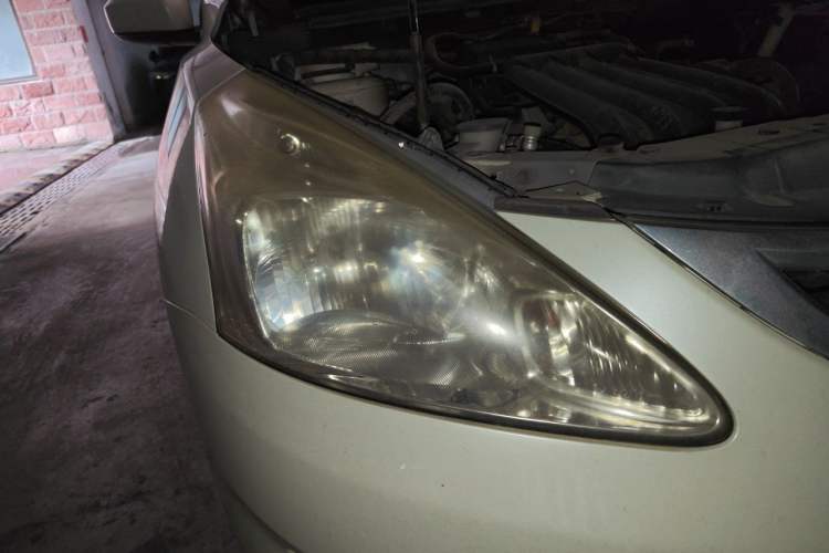 Used Nissan Tiida 2014 1.6L CVT Comfort Model Right Front Headlight