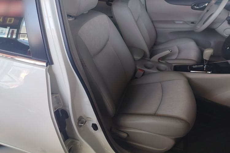 Used Nissan Tiida 2014 1.6L CVT Smart Model Right Front Seat