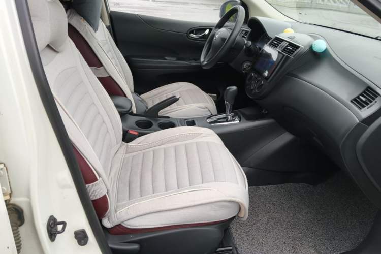 Used Nissan Tiida 2014 1.6L CVT Comfort Model Right Front Seat
