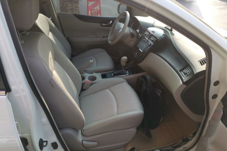 Used Nissan Tiida 2014 1.6L CVT Smart Model Right Front Seat