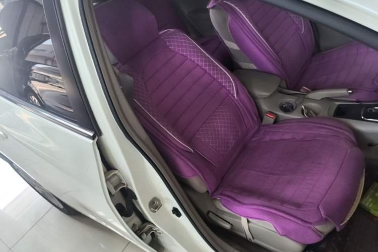 Used Nissan Tiida 2014 1.6L CVT Comfort Model Right Front Seat