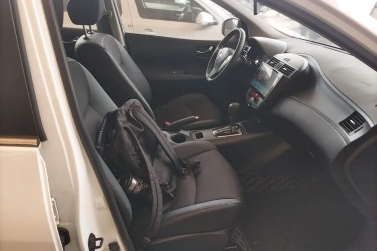 Used Nissan Tiida 2014 1.6L CVT Smart Model Right Front Seat