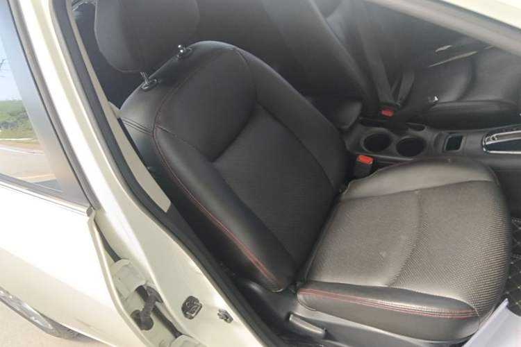 Used Nissan Tiida 2014 1.6L CVT Comfort Model Right Front Seat