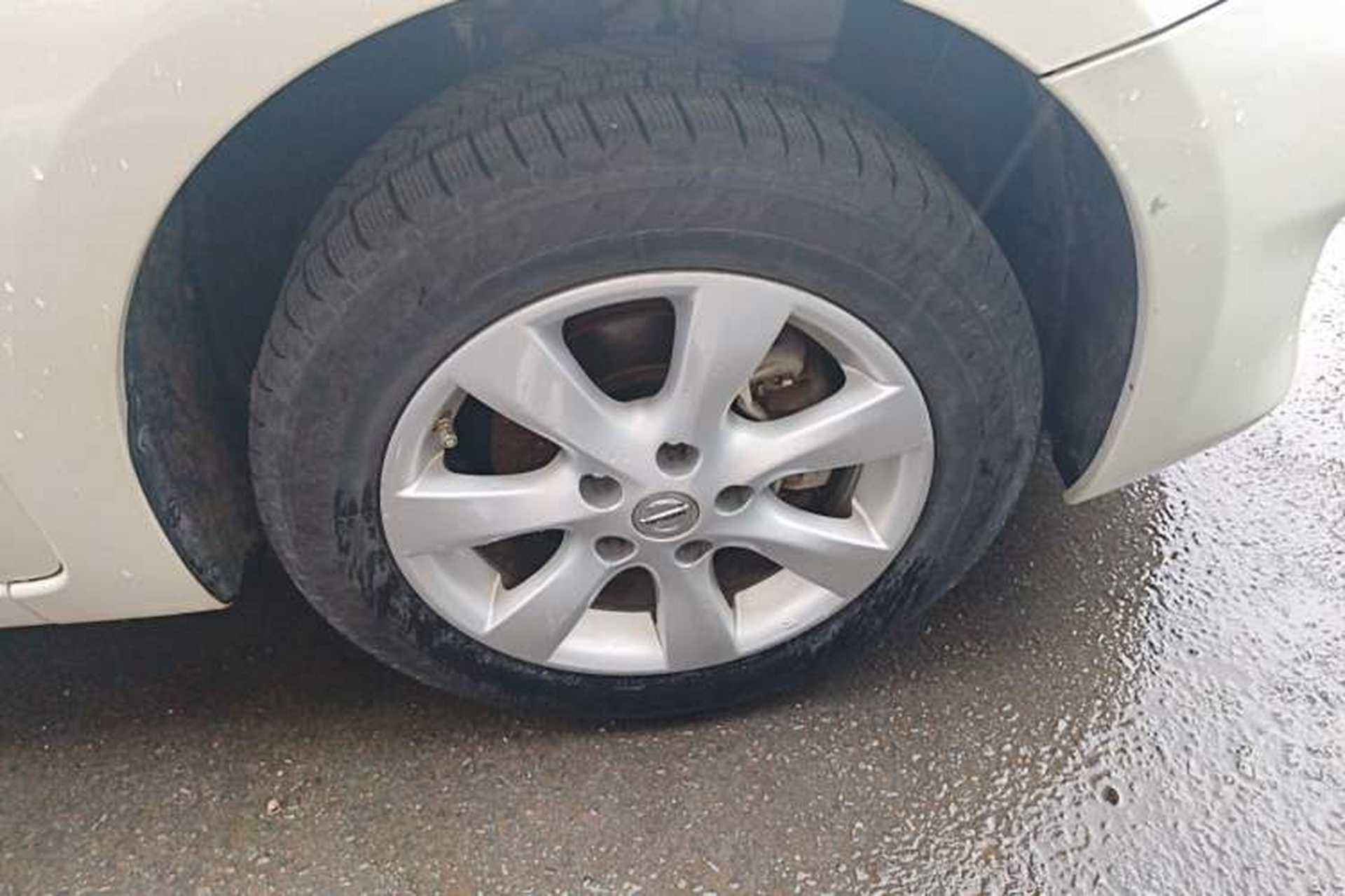 Used Nissan Tiida 2014 1.6L Manual Comfort Model Right Front Wheel Hub