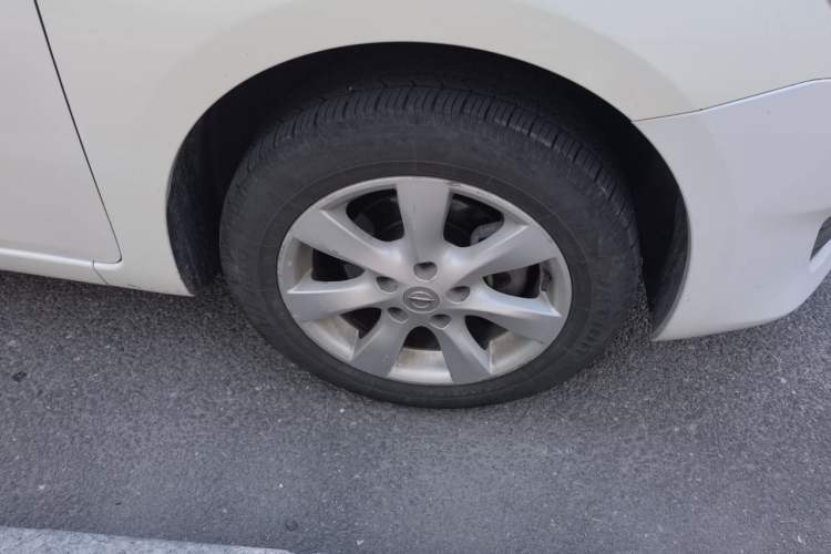 Used Nissan Tiida 2014 1.6L CVT Comfort Model Right Front Wheel Hub