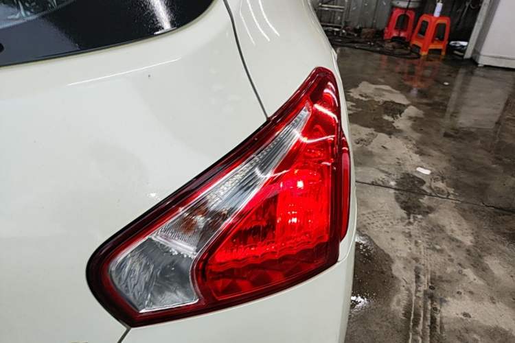 Used Nissan Tiida 2014 1.6L CVT Smart Model Right Rear Taillight
