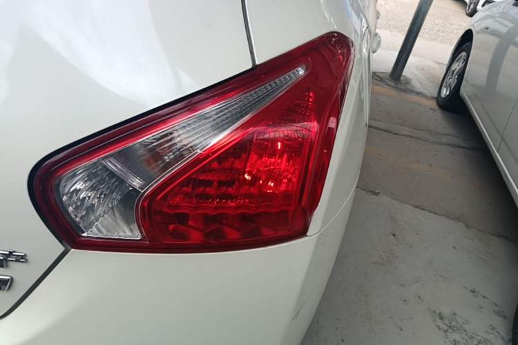 Used Nissan Tiida 2014 1.6L CVT Smart Model Right Rear Taillight