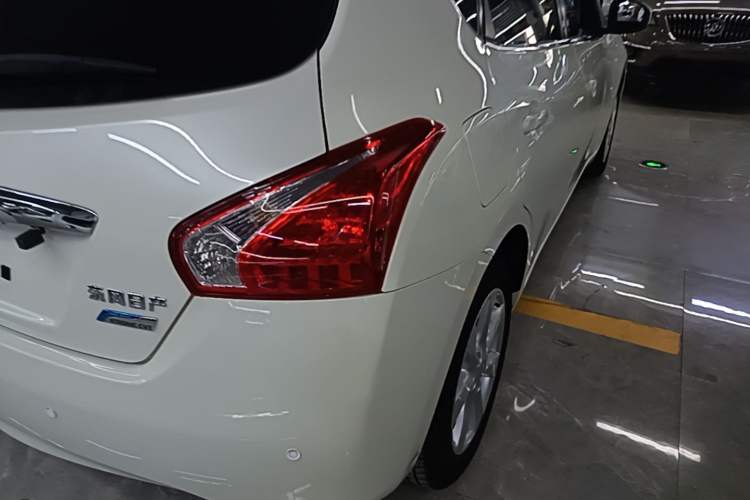 Used Nissan Tiida 2014 1.6L CVT Smart Model Right Rear Taillight