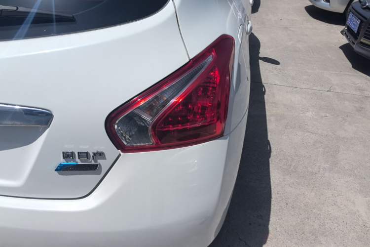 Used Nissan Tiida 2014 1.6L CVT Smart Model Right Rear Taillight