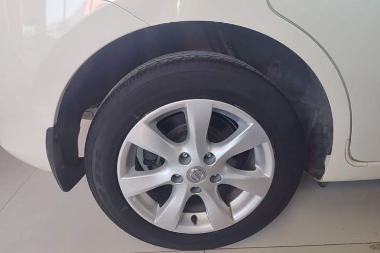 Used Nissan Tiida 2014 1.6L CVT Smart Model Right Rear Wheel Hub