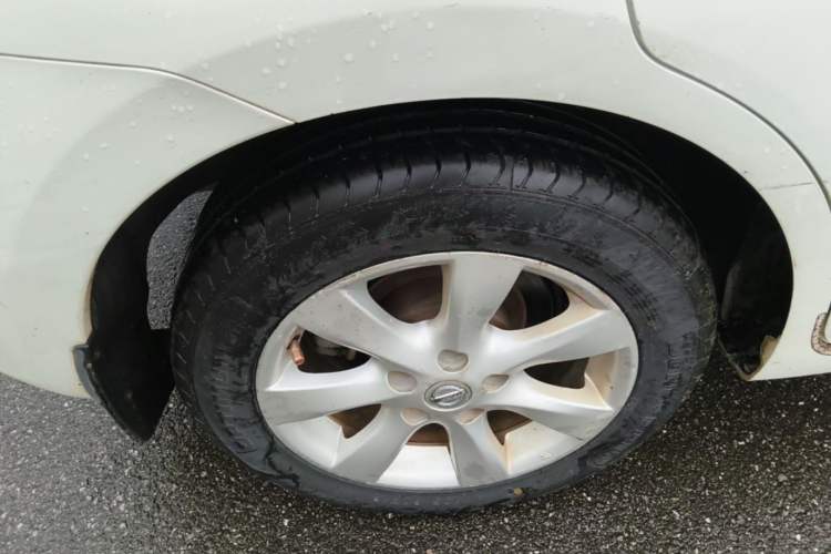 Used Nissan Tiida 2014 1.6L CVT Comfort Model Right Rear Wheel Hub
