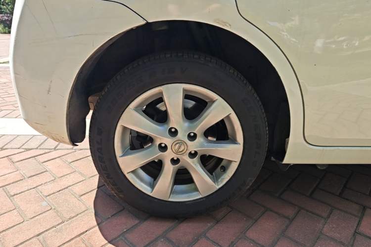 Used Nissan Tiida 2014 1.6L CVT Smart Model Right Rear Wheel Hub