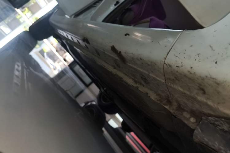 Used Nissan Tiida 2014 1.6L CVT Comfort Model Right Side Sill