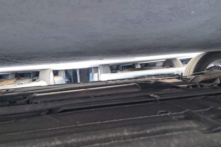 Used Nissan Tiida 2014 1.6L CVT Smart Model Right Side Sill