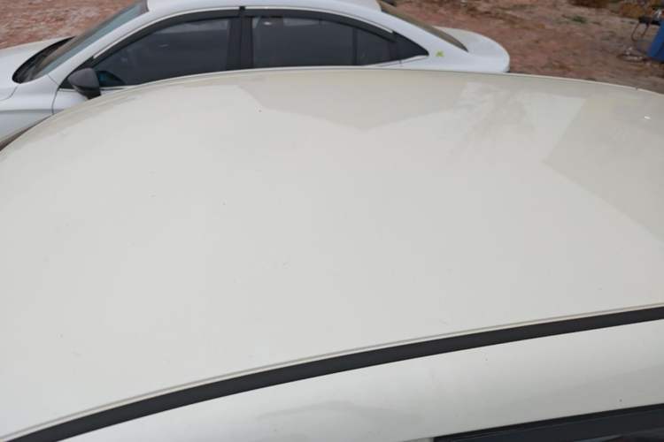 Used Nissan Tiida 2014 1.6L CVT Comfort Model Roof