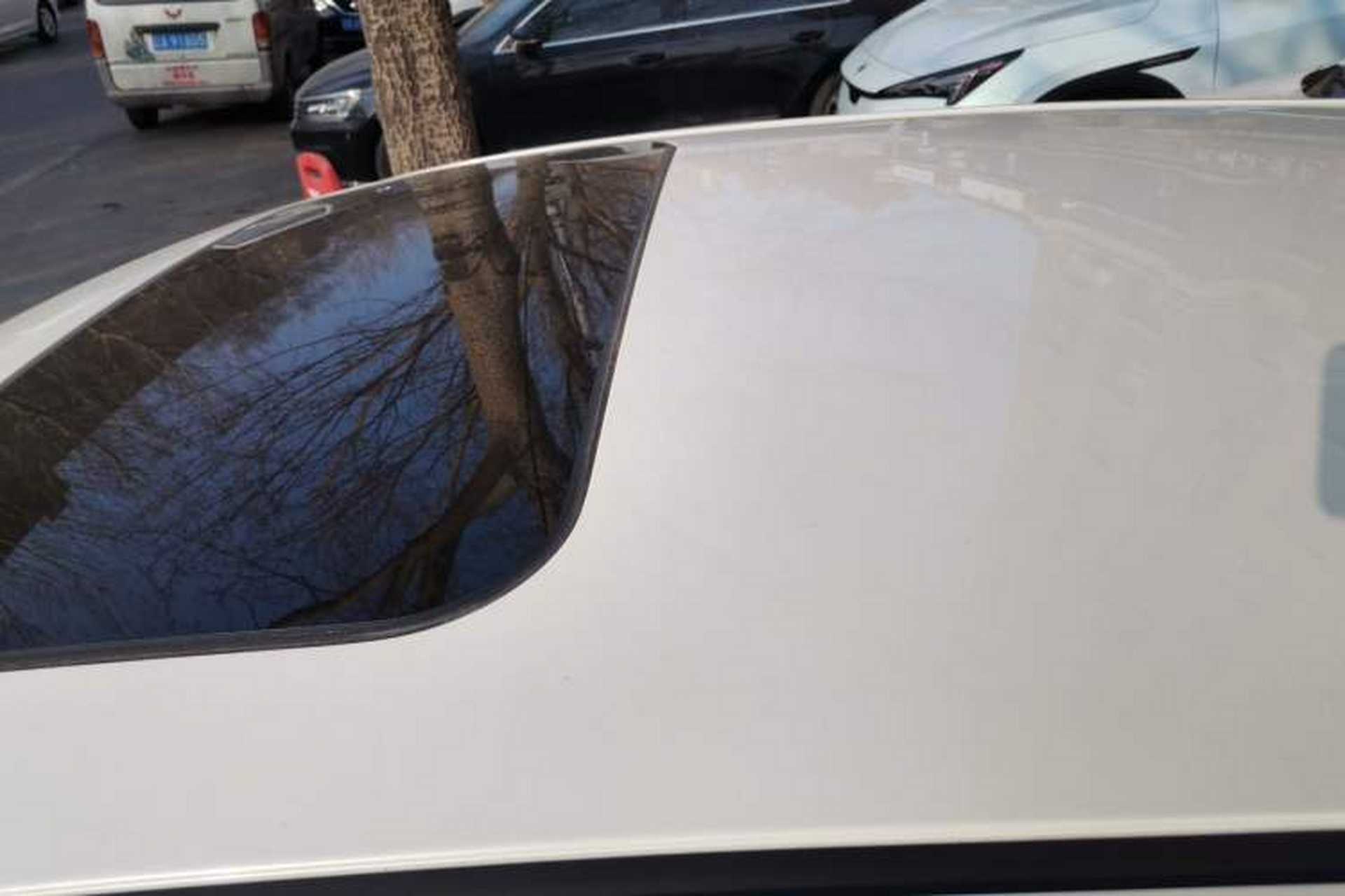 Used Nissan Tiida 2014 1.6L CVT Smart Model Roof