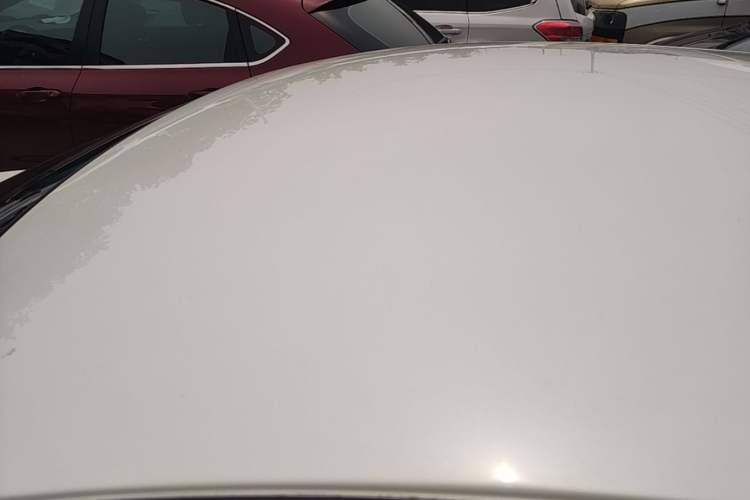 Used Nissan Tiida 2014 1.6L CVT Comfort Model Roof