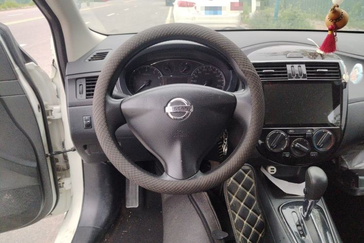 Used Nissan Tiida 2014 1.6L CVT Comfort Model Steering Wheel
