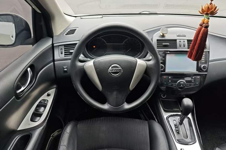 Used Nissan Tiida 2014 1.6L CVT Smart Model Steering Wheel