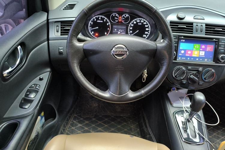 Used Nissan Tiida 2014 1.6L CVT Comfort Model Steering Wheel