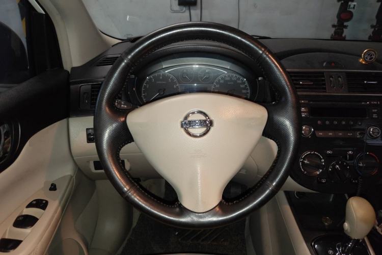 Used Nissan Tiida 2014 1.6L CVT Comfort Model Steering Wheel