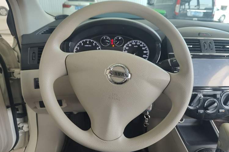 Used Nissan Tiida 2014 1.6L CVT Comfort Model Steering Wheel
