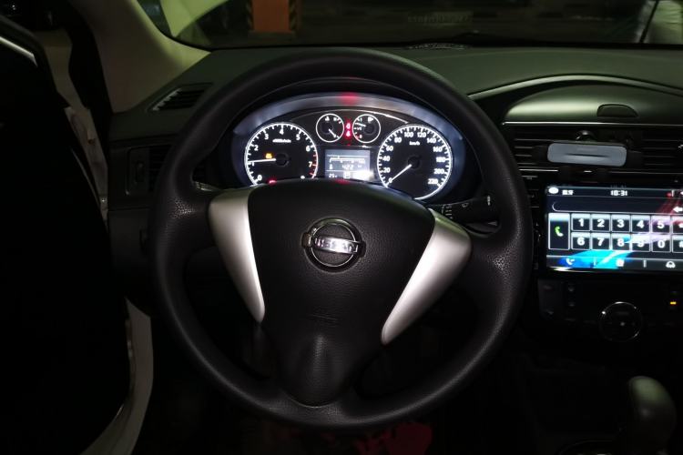 Used Nissan Tiida 2014 1.6L CVT Smart Model Steering Wheel