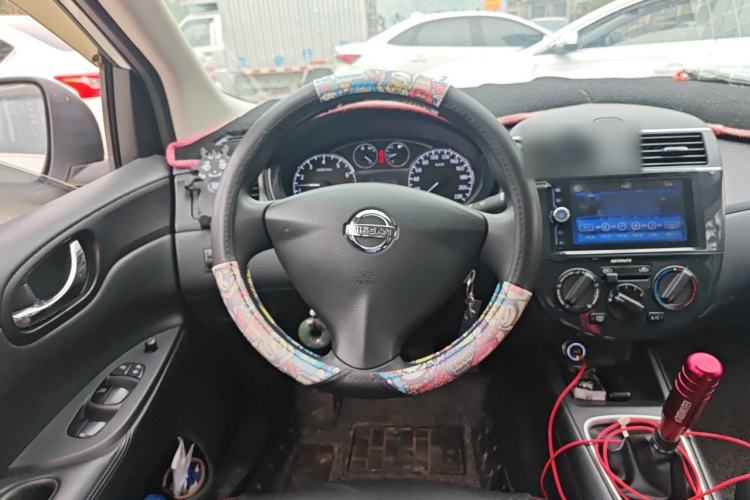Used Nissan Tiida 2014 1.6L Manual Comfort Model Steering Wheel