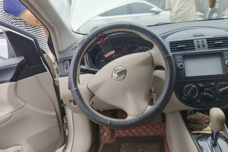 Used Nissan Tiida 2014 1.6L CVT Comfort Model Steering Wheel