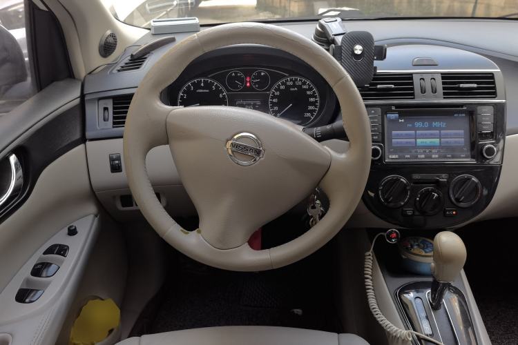 Used Nissan Tiida 2014 1.6L CVT Comfort Model Steering Wheel